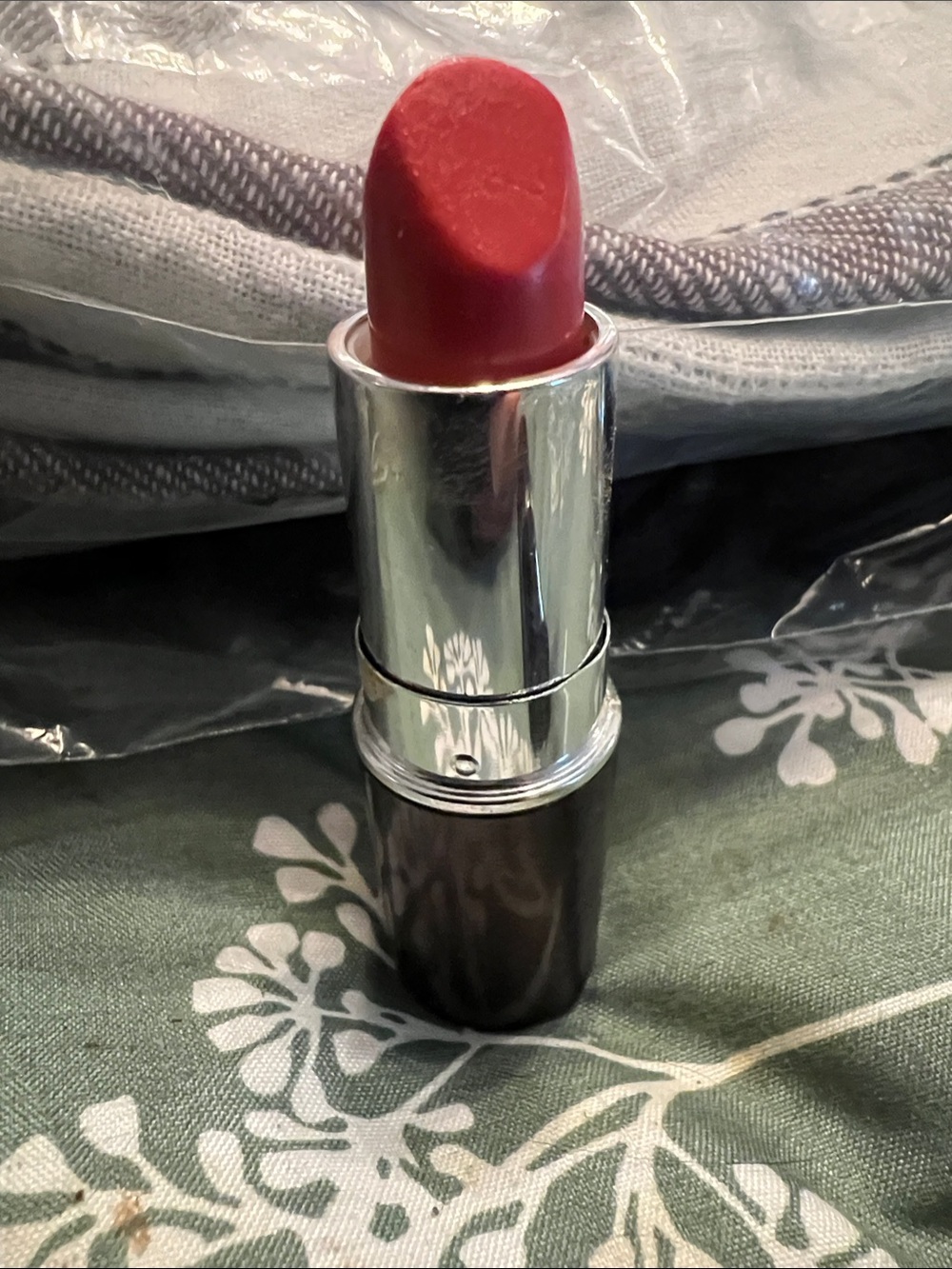 laura mercier Vibrant Red Cream Lipstick